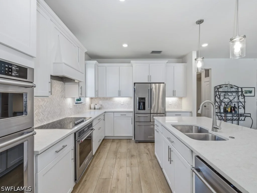 Photo of 4010 E Hampton Circle