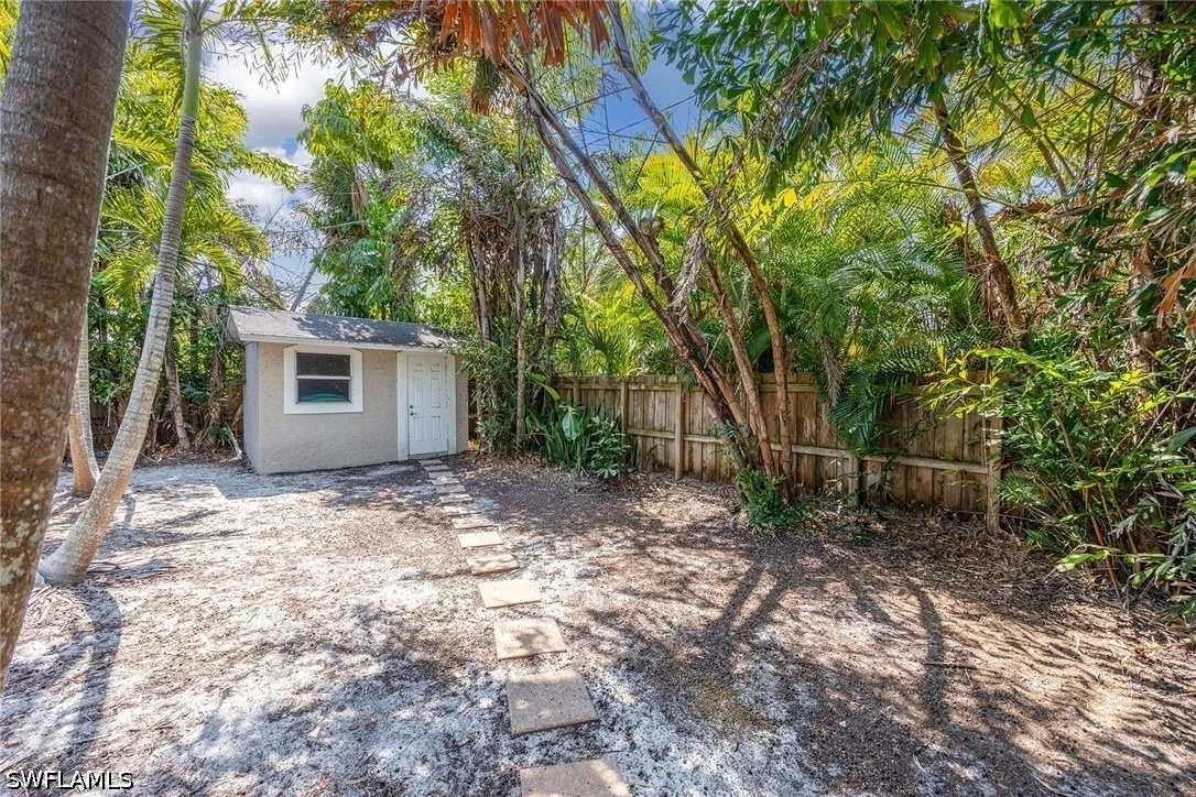 Photo of 856 104th Avenue N
