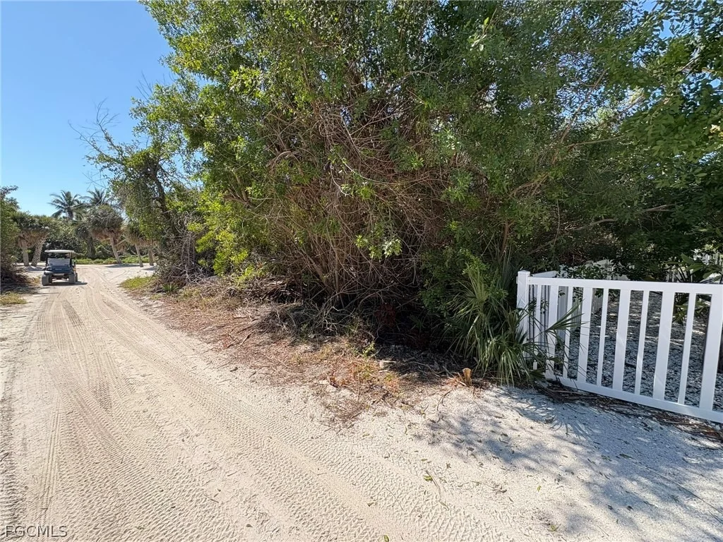 Photo of 516 Longboat Circle