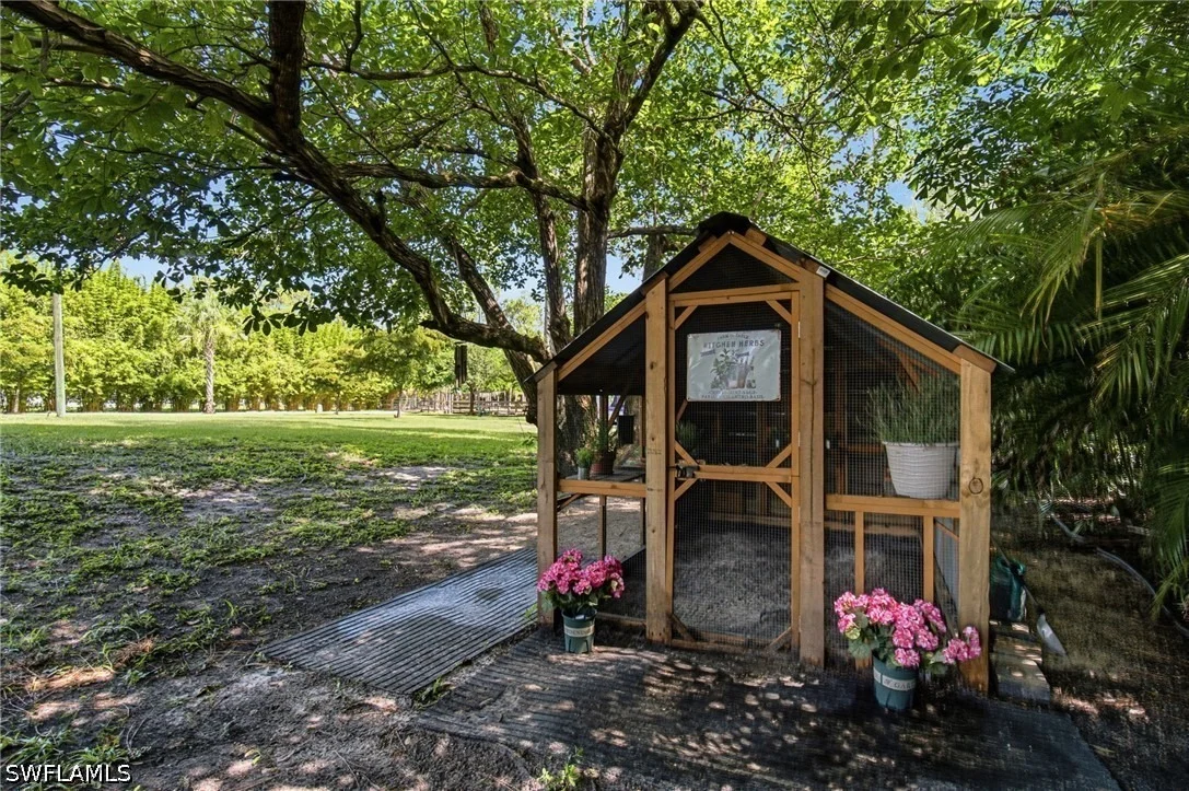 Photo of 5737 Hidden Oaks Lane