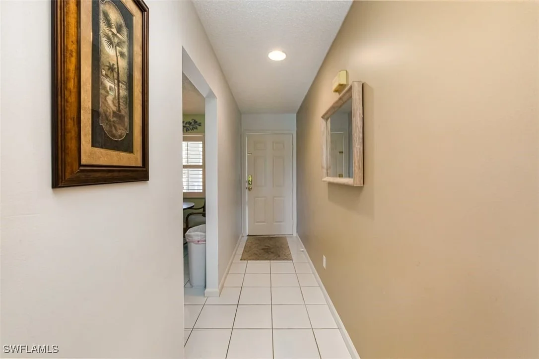 Photo of Unit B306 at 5965 Bloomfield Circle