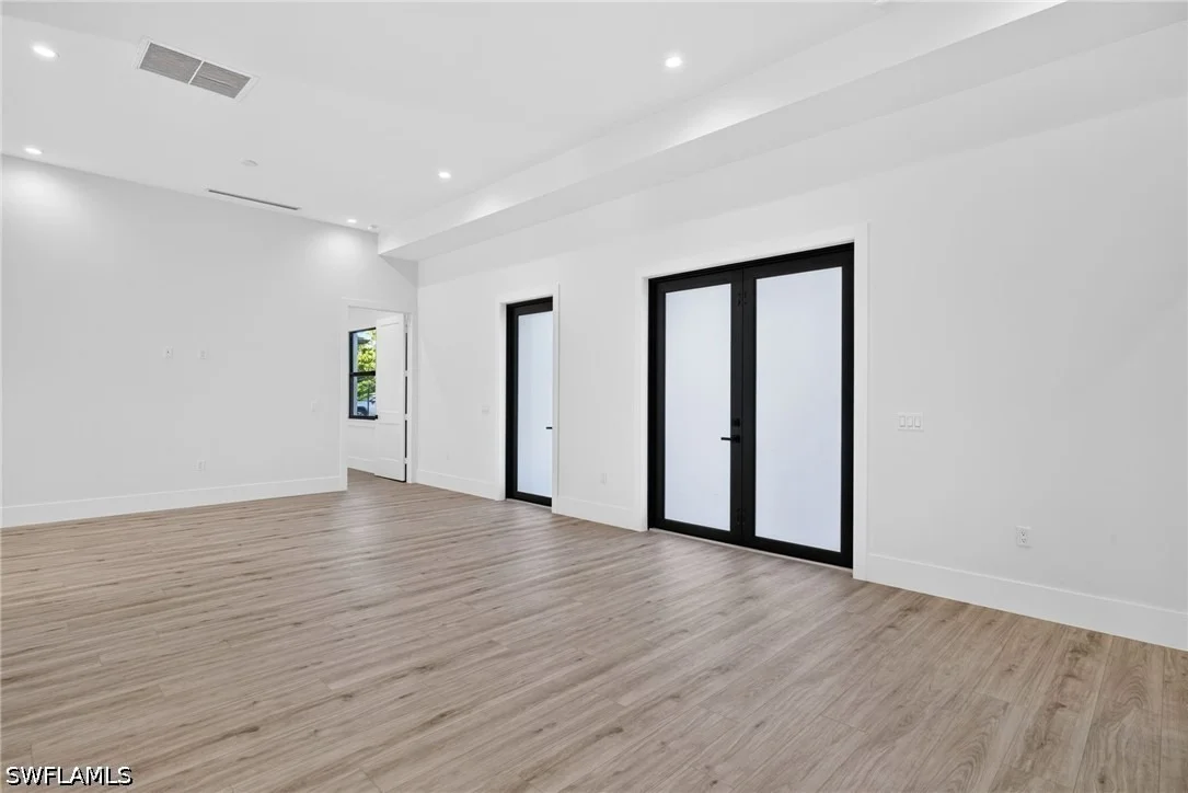 Photo of 4164 Everglades Boulevard N