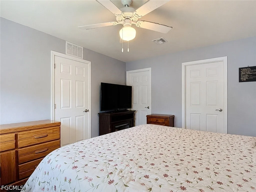 Photo of 5042 SE Tradewinds Circle