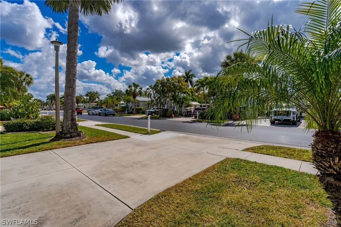 Photo of 1076 Diamond Lake Circle