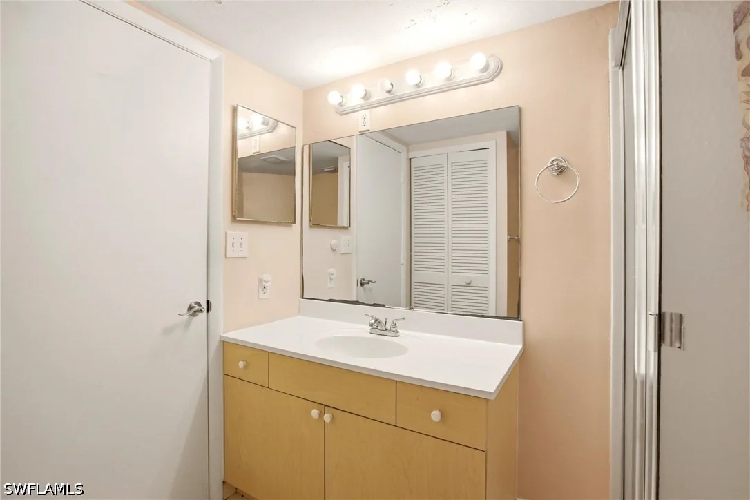 Photo of Unit 104A at 338 Bradstrom Circle