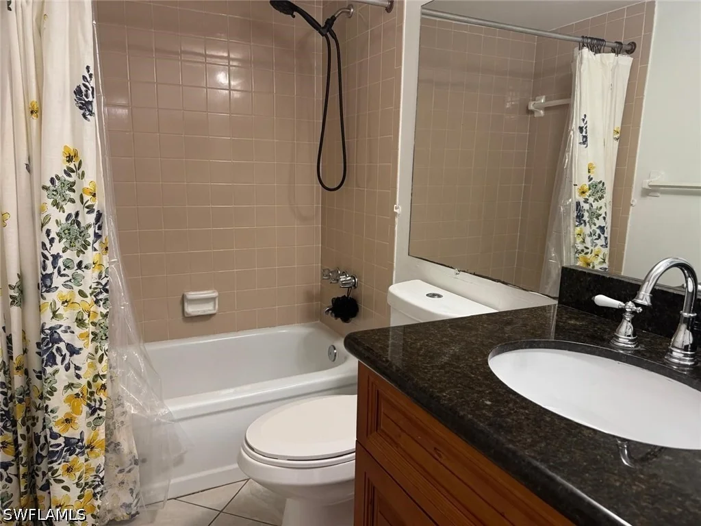 Photo of Unit 21 at 4900 Biscayne Drive
