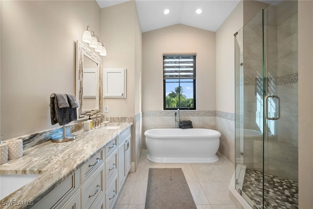 Photo of 699 98th Avenue N