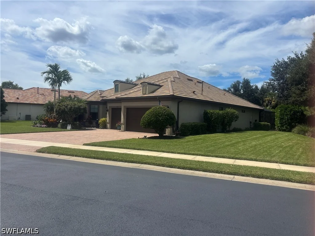 Photo of 7230 Live Oak Drive