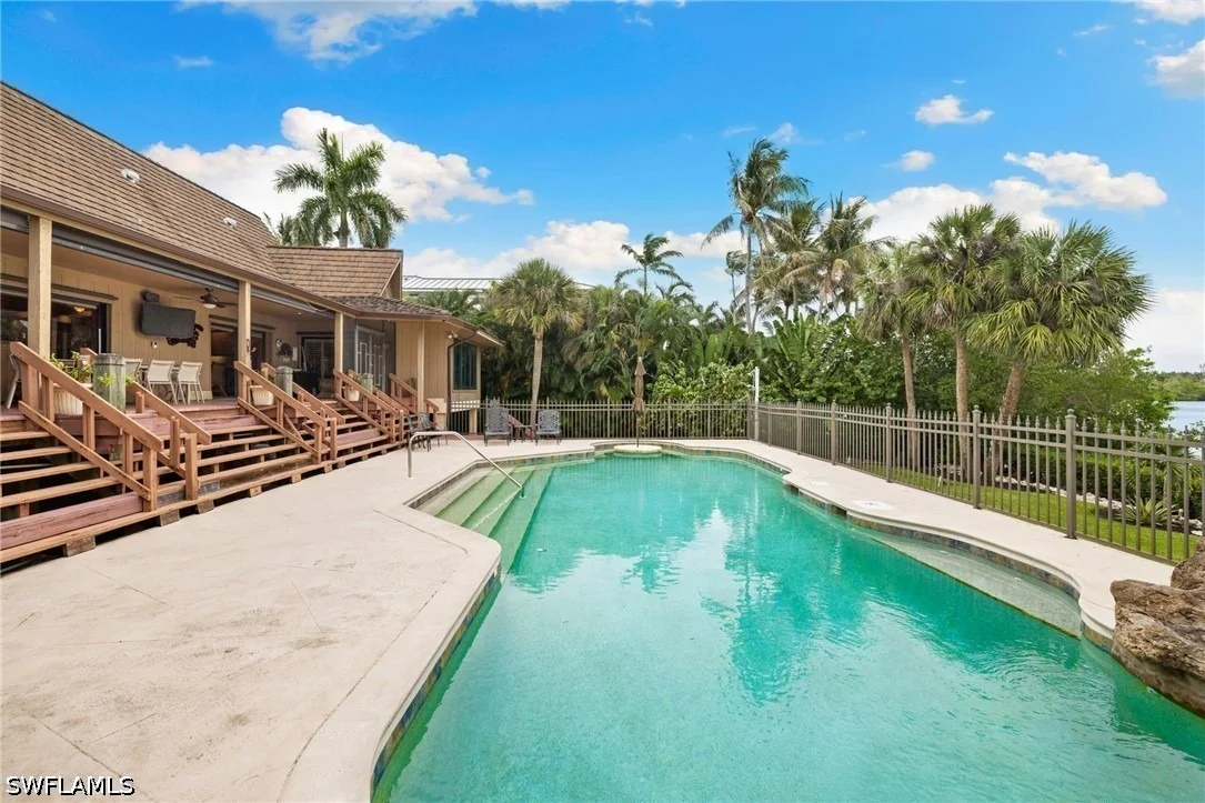 Photo of 3695 Gordon Drive