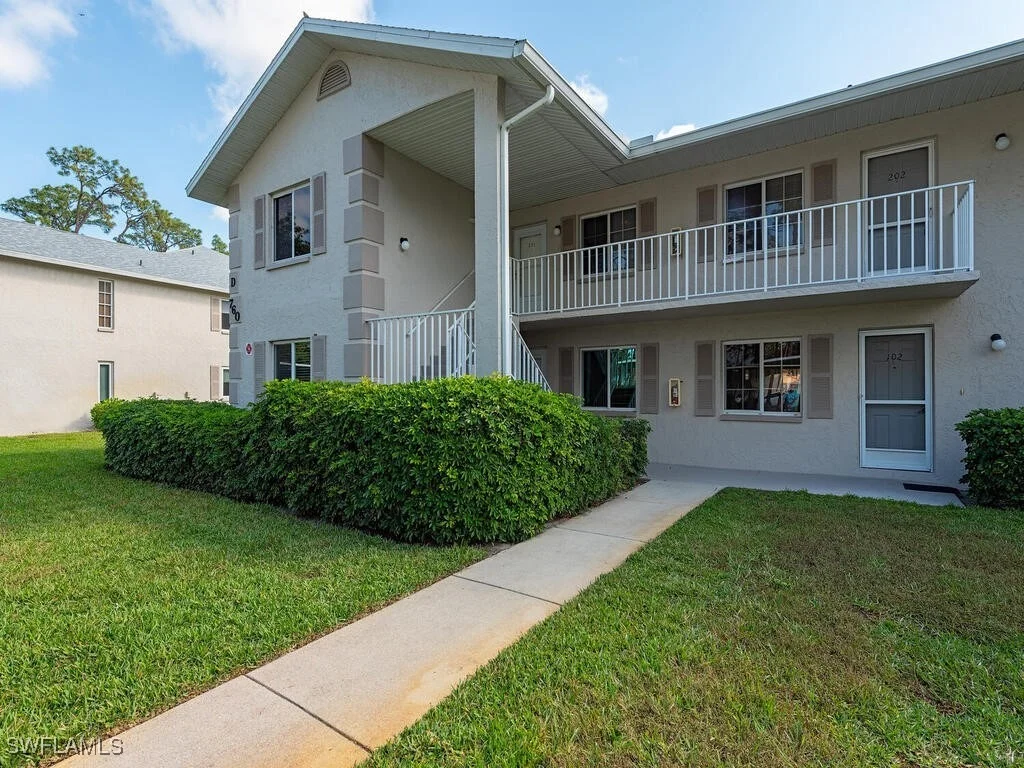 Photo of Unit D101 at 760 Augusta Boulevard