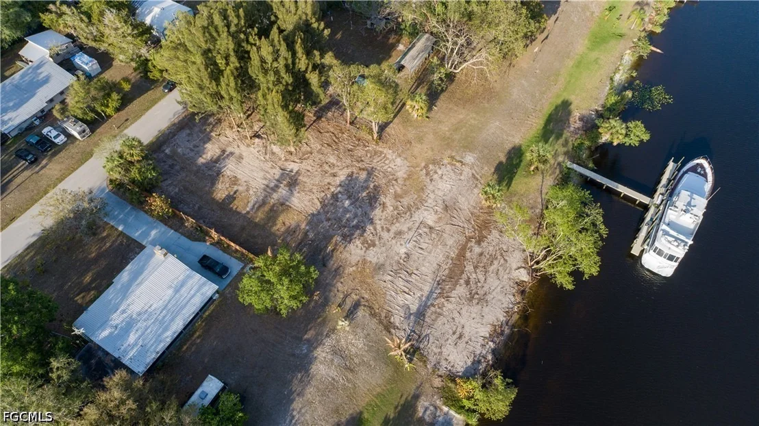 Photo of 1035 W Anchor Lane