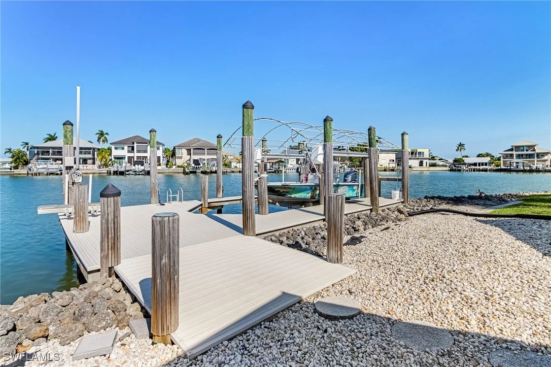 Photo of 121 JAMAICA Drive