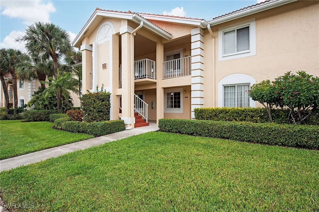 Photo of Unit B102 at 7800 Emerald Circle