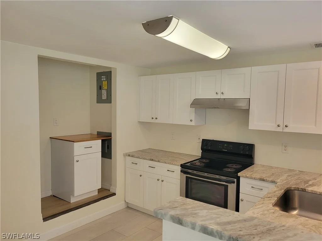 Photo of 2662 Mangrove Street