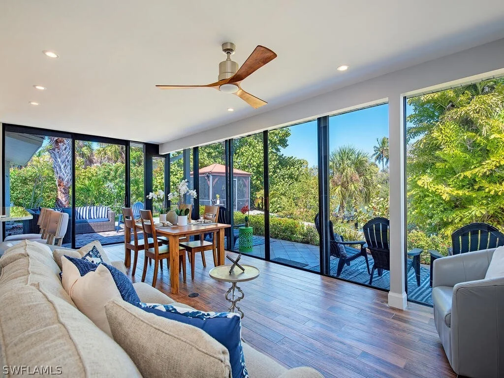 Photo of 3165 Lakeview Drive