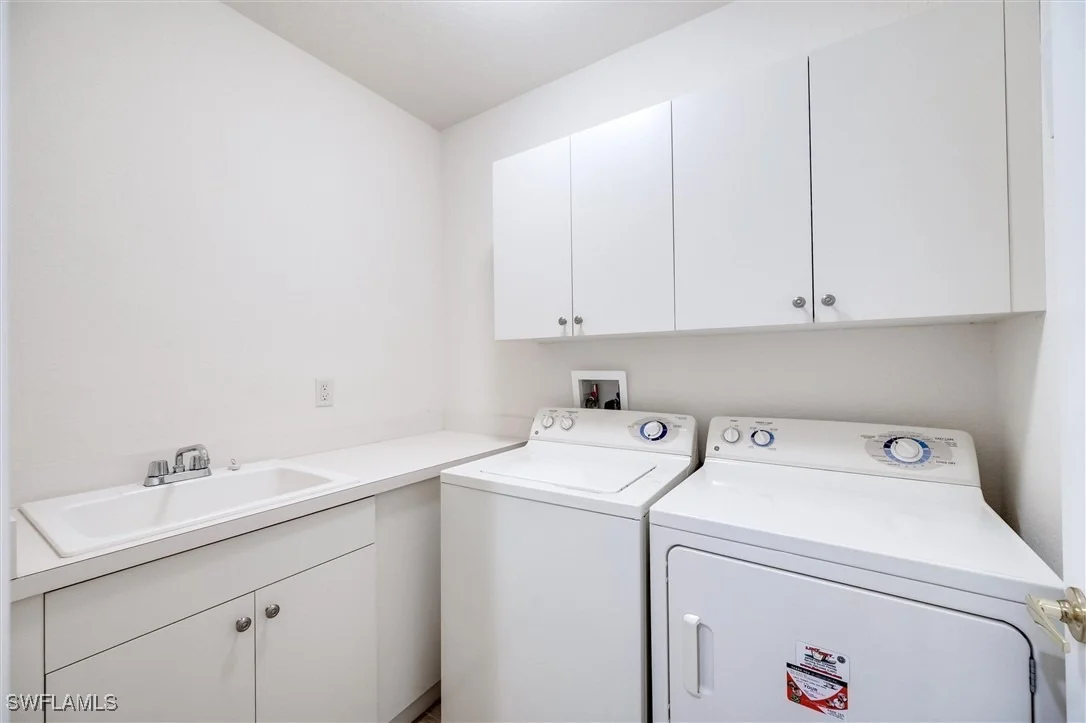 Photo of Unit 103 at 3600 Lansing Loop