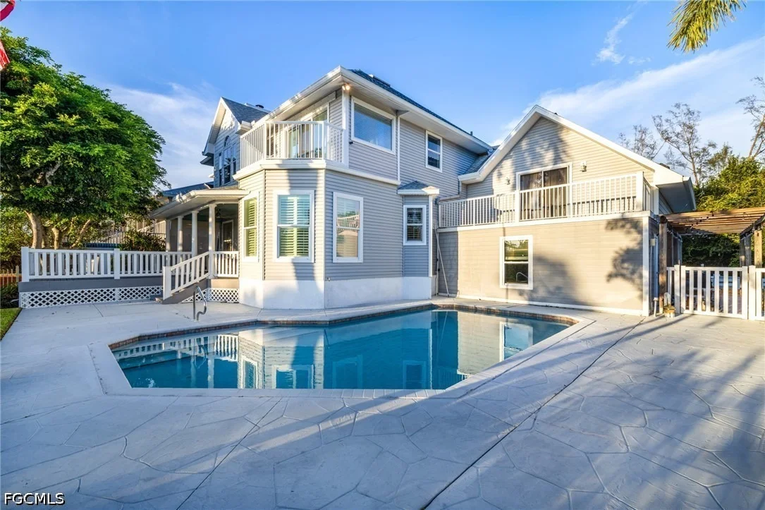Photo of 1495 Gordon River Lane