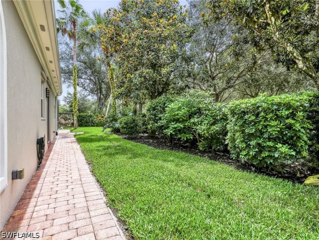 Photo of 5902 Bermuda Lane