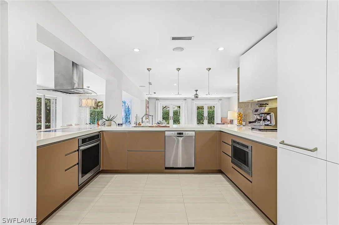 Photo of 1390 Mandarin Road