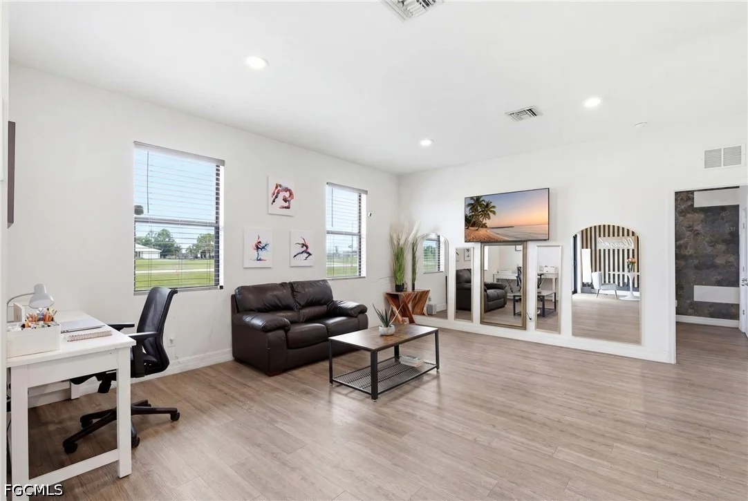 Photo of 9049 Green Circle