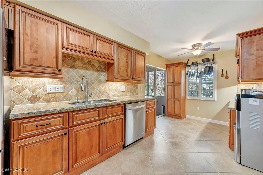 Photo of 715 96th Avenue N