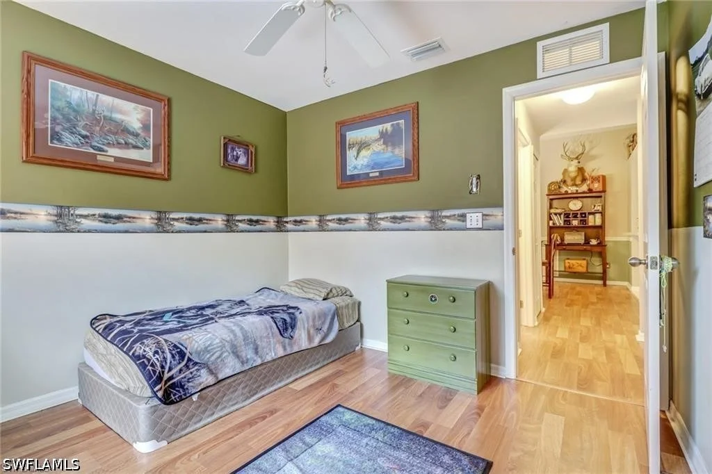 Photo of 4070 10th Avenue SE