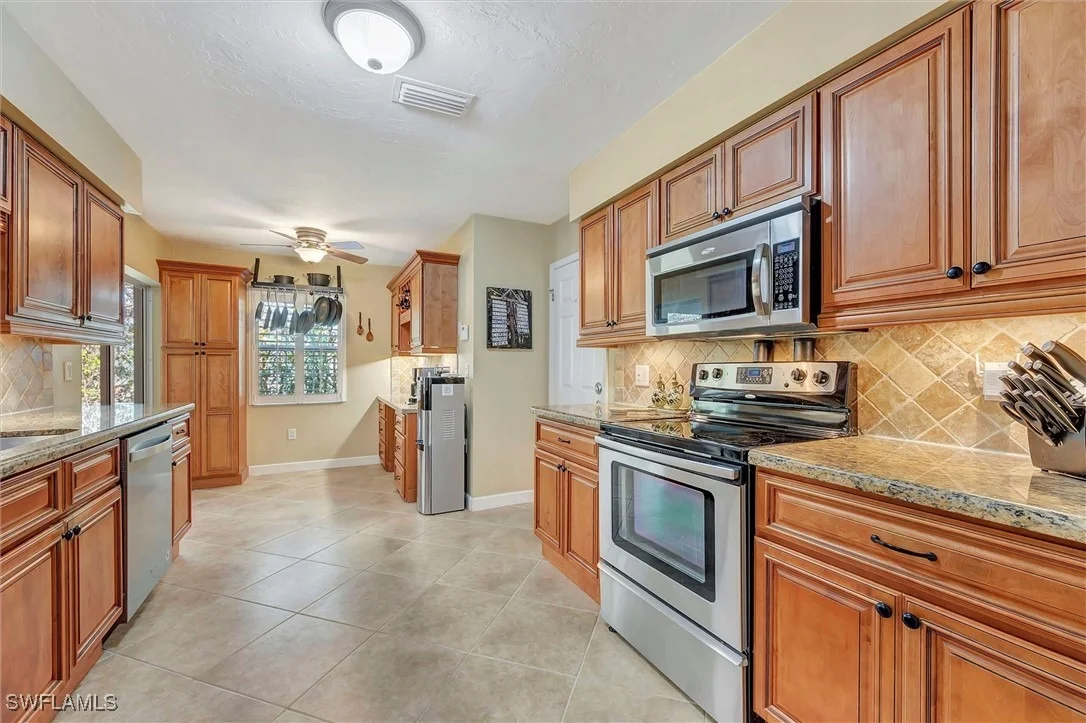 Photo of 715 96th Avenue N