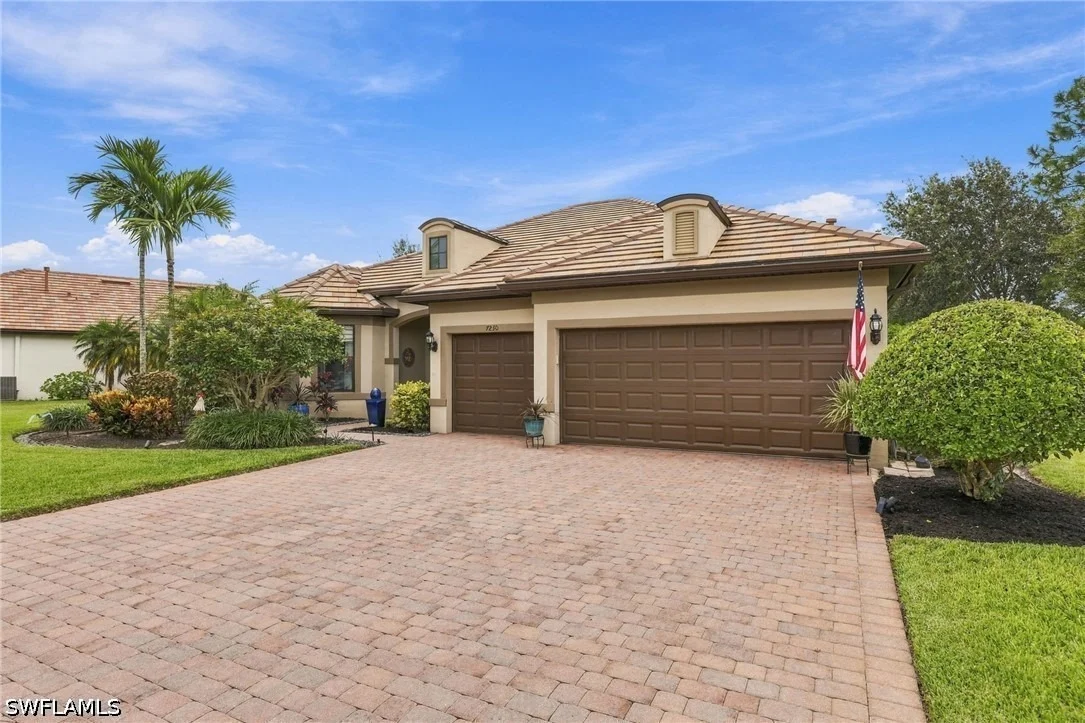 Photo of 7230 Live Oak Drive