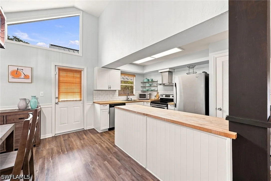 Photo of 862 97th Avenue N