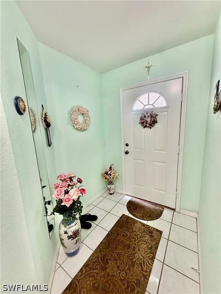Photo of Unit 6 at 281 Gabriel Circle