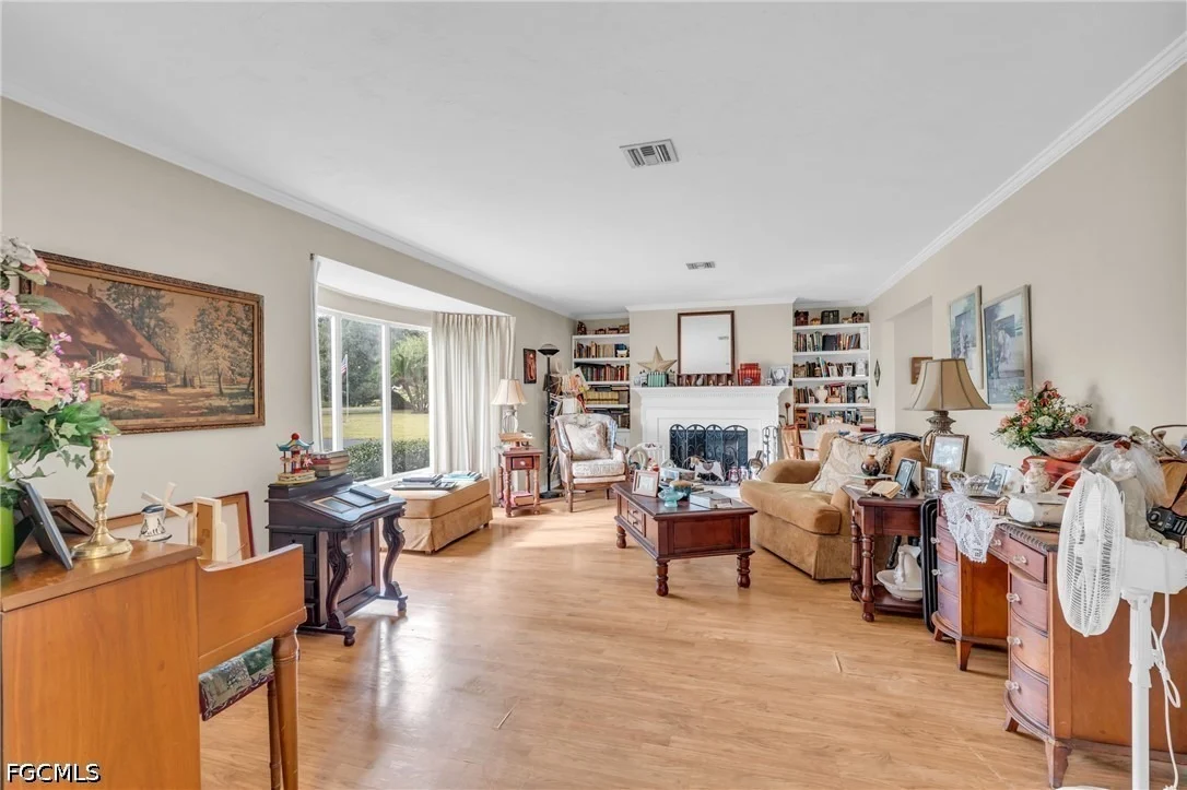 Photo of 1210 Riverbend Drive