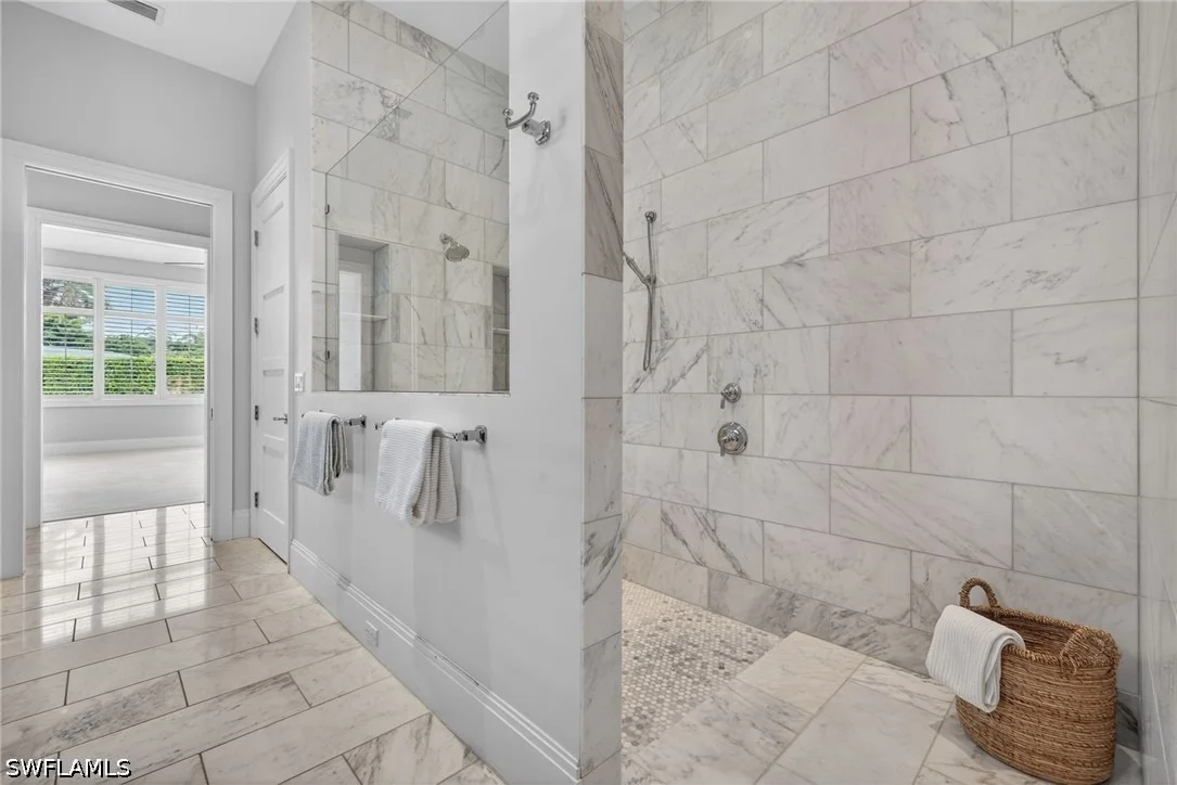 Photo of 2140 TARPON Road