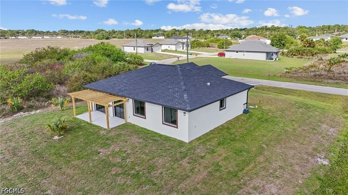 Photo of 8033 Oakleaf Circle