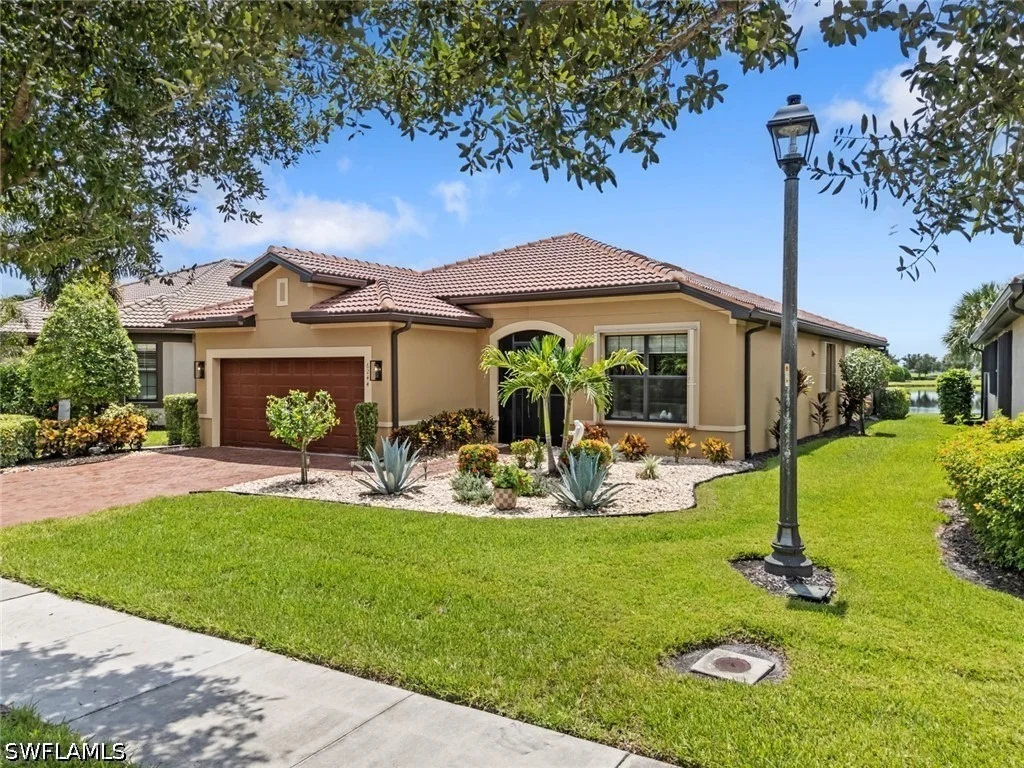 Photo of 6244 Victory Drive