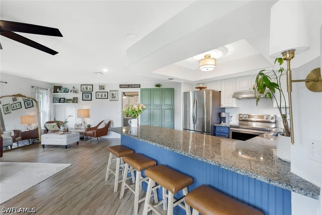 Photo of 391 Torrey Pines Point