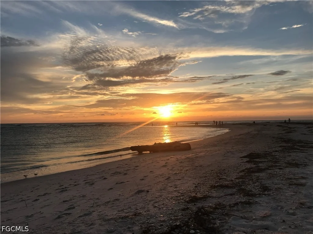 Photo of 516 Longboat Circle