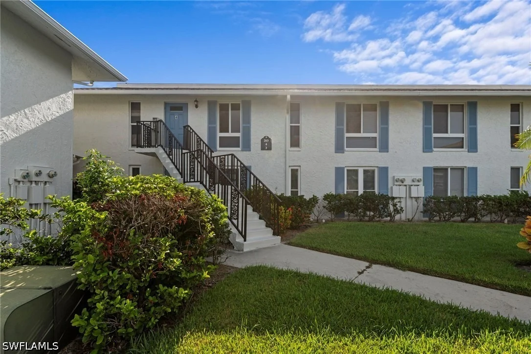 Photo of Unit 4 at 263 Palm Drive
