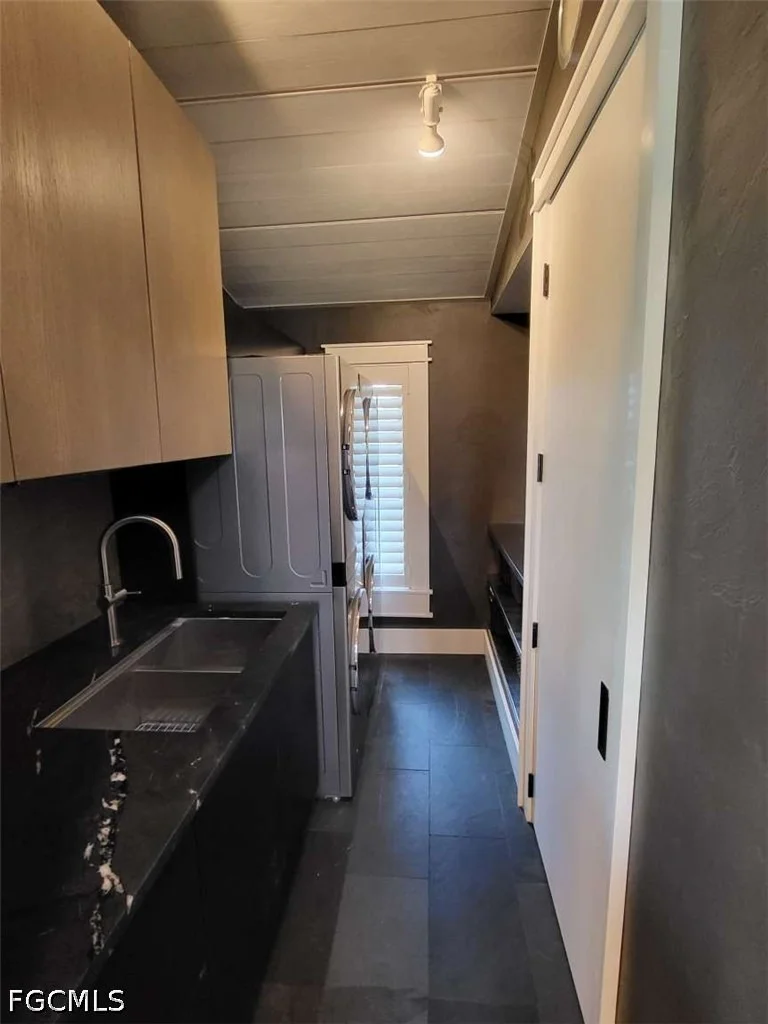 Photo of 2257 Regal Way