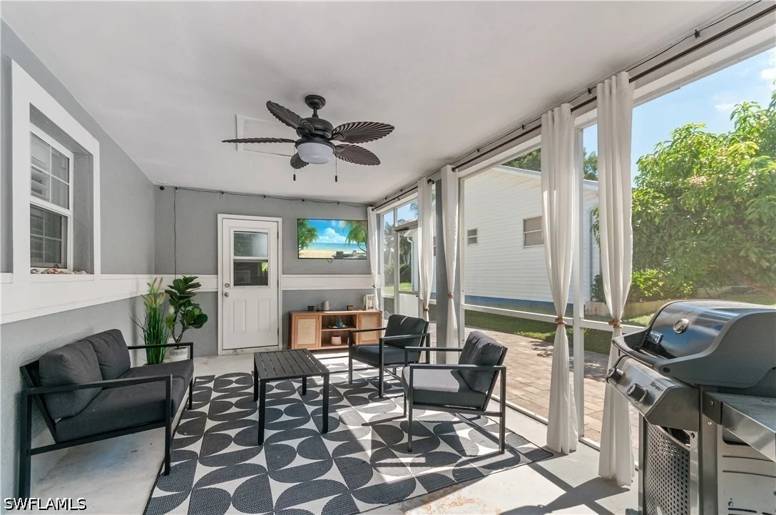 Photo of 1344 West Lane