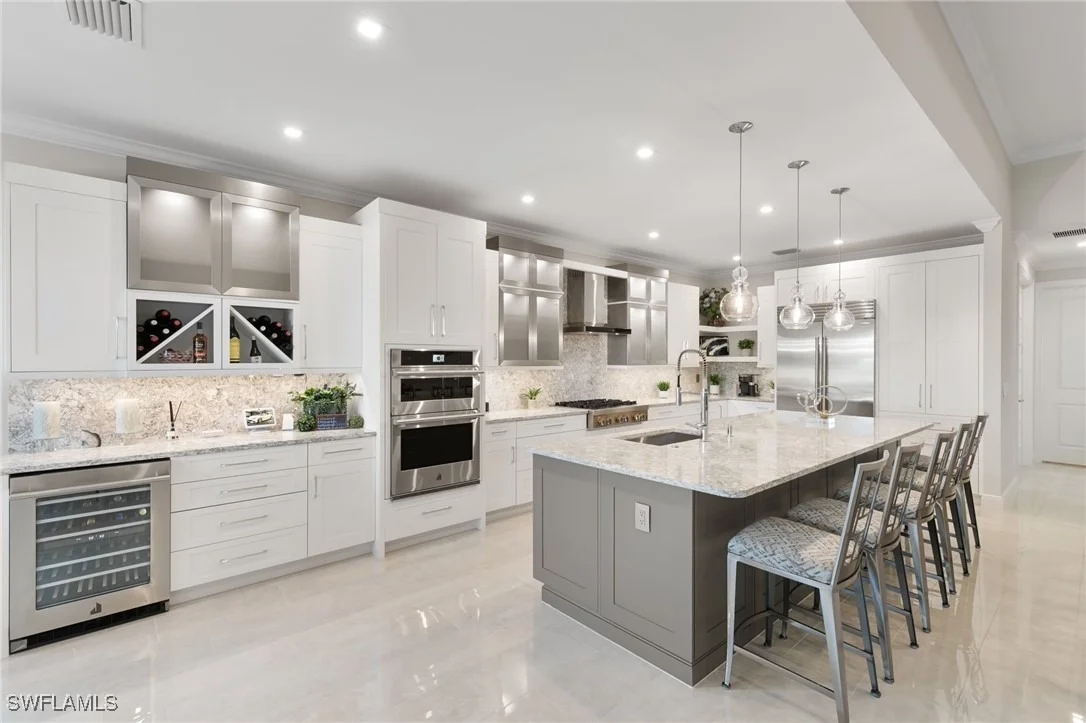 Photo of 9098 Montserrat Drive