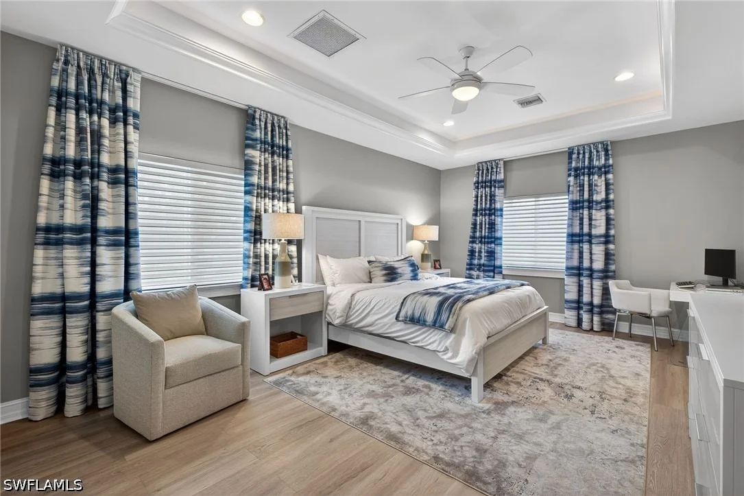 Photo of 740 5th Avenue N