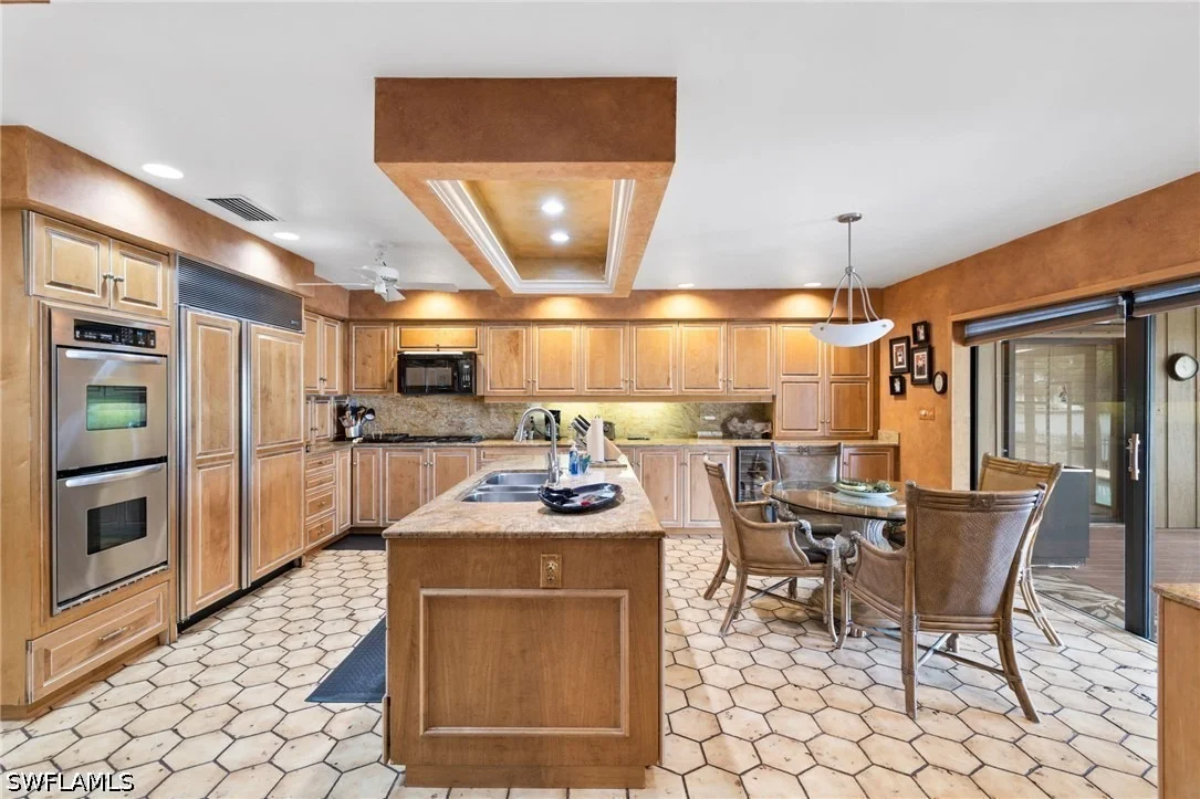 Photo of 3695 Gordon Drive