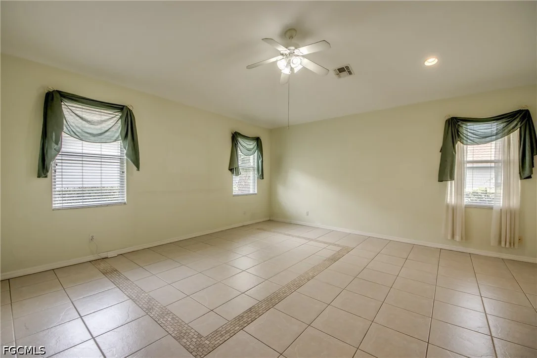 Photo of 8904 Baytowne Loop