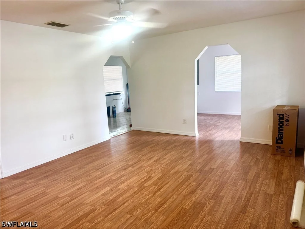 Photo of 2910 6th Avenue SE