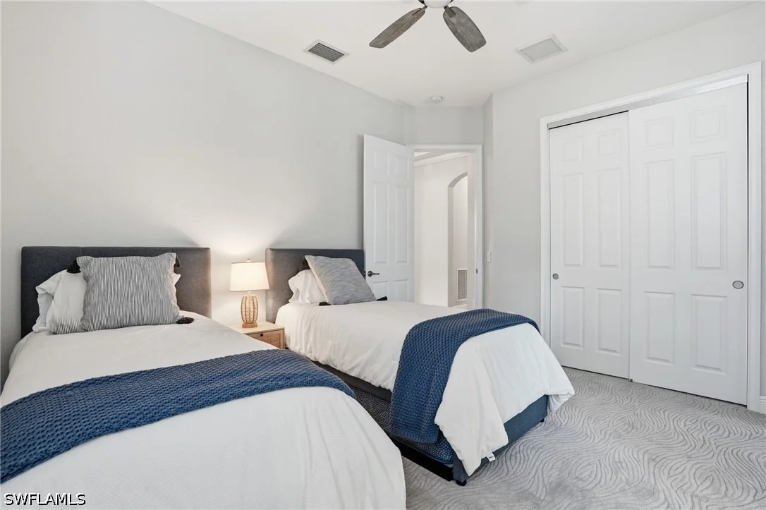 Photo of 2327 Somerset Place