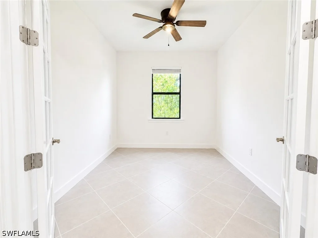 Photo of 3929 E Hampton Circle