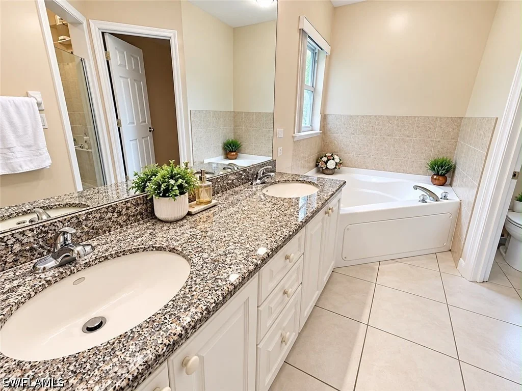 Photo of 4775 Everglades Boulevard N