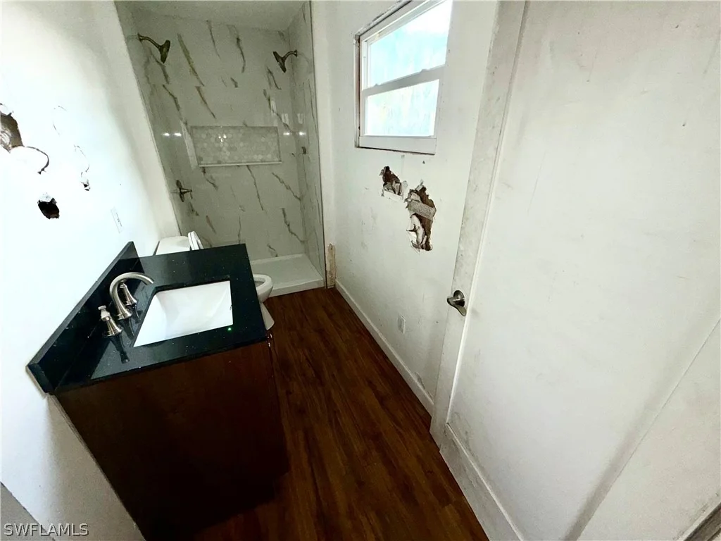 Photo of 2632 Weeks Avenue