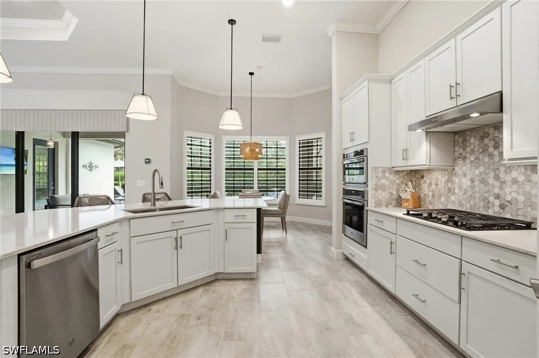 Photo of 2327 Somerset Place