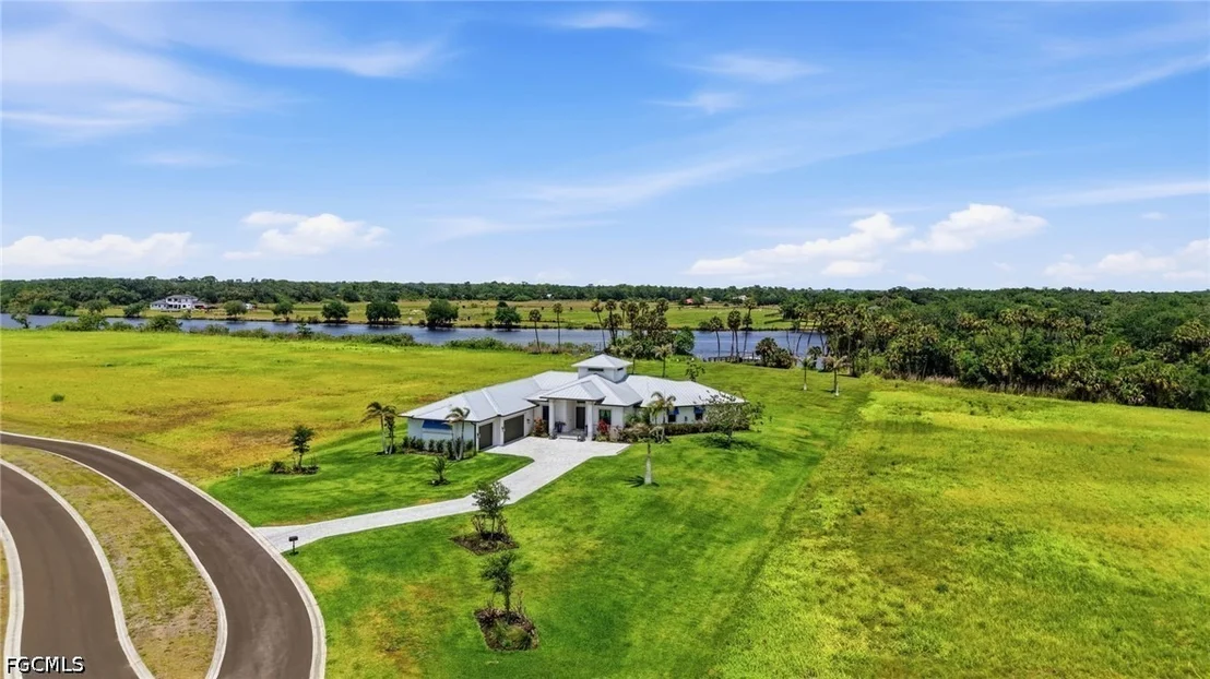 Photo of 22833 Yellow Button Lane
